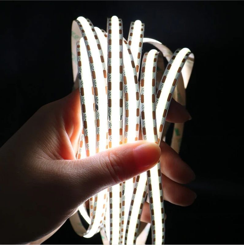 12V/24V इनपुट वोल्टेज लचीला एलईडी पट्टी 3 Ra90 320led/m गर्म सफेद उच्च घनत्व
