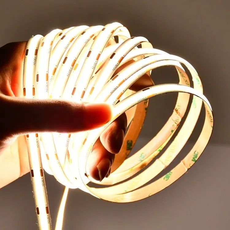 प्रकाश व्यवस्था के लिए 10w/m 560leds/m स्मार्ट COB एलईडी पट्टी W WW 2700K 6000K FPC चिप प्रतिरोधक