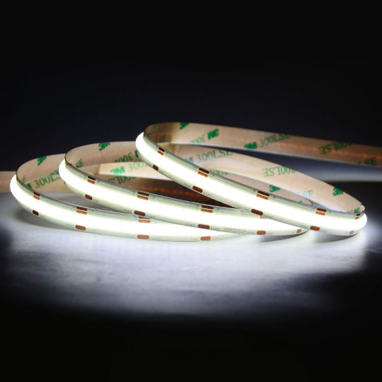 छुट्टी प्रकाश परियोजनाओं के लिए कट करने योग्य 320LED 8MM 12 वोल्ट लचीला COB एलईडी पट्टी प्रकाश