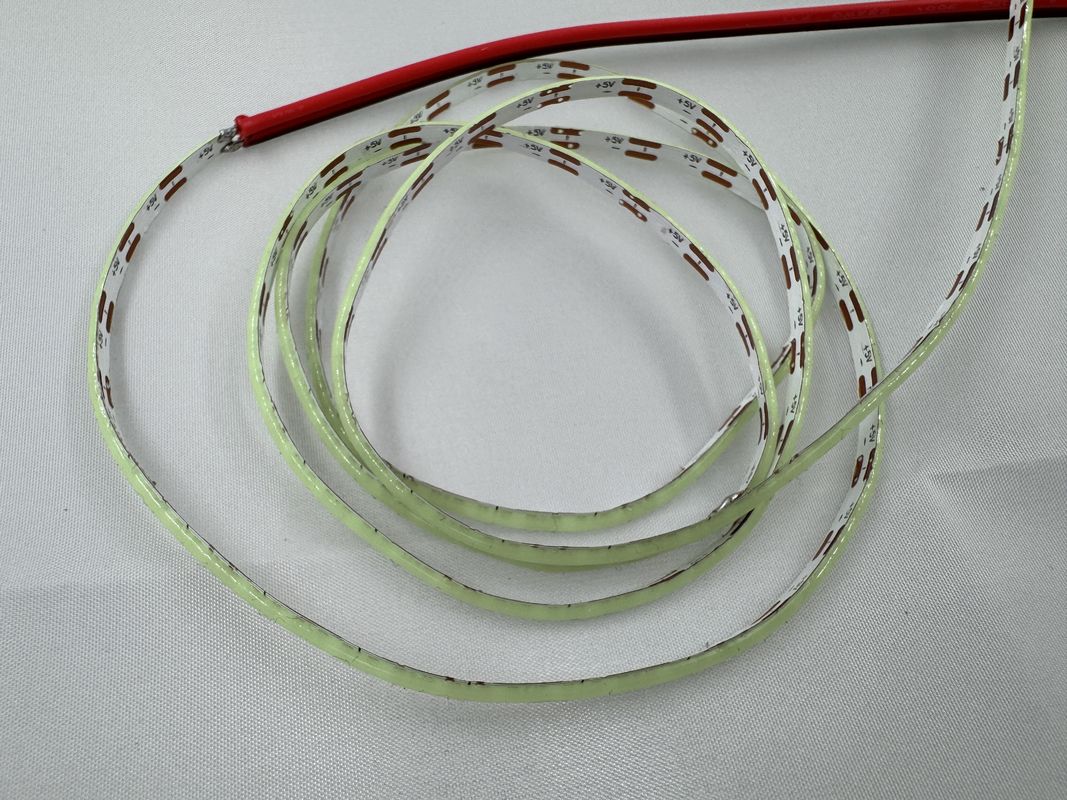 उच्च CRI और 2700k-6500k रंग तापमान के साथ उच्च चमक 12V 5V COB एलईडी पट्टी