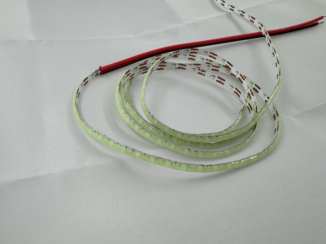 उच्च CRI और 2700k-6500k रंग तापमान के साथ उच्च चमक 12V 5V COB एलईडी पट्टी