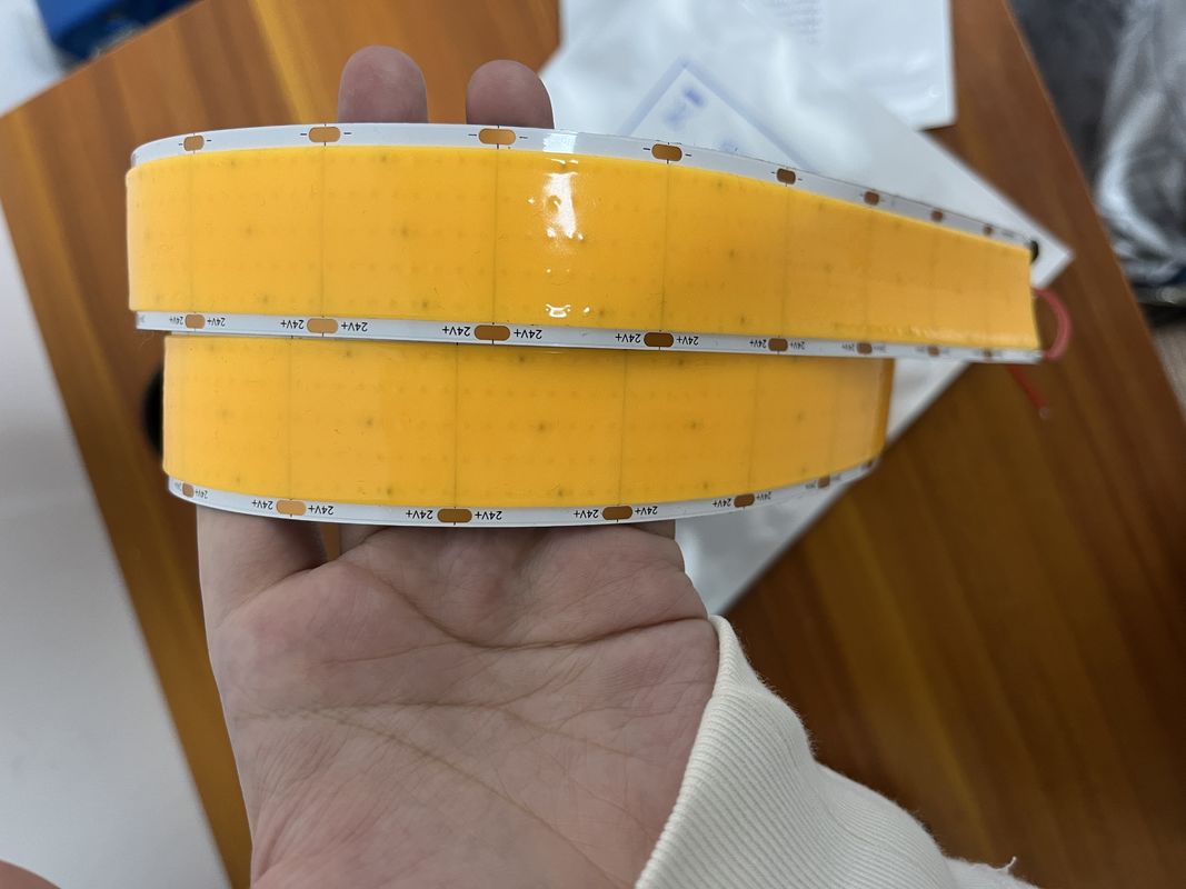 परिदृश्य सजावट के लिए 1600LEDs/m COB एलईडी पट्टी प्रकाश 30mm पीसीबी 40W/m 0.05kg वजन