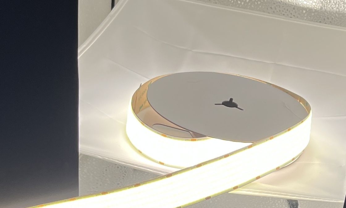 परिदृश्य सजावट के लिए 1600LEDs/m COB एलईडी पट्टी प्रकाश 30mm पीसीबी 40W/m 0.05kg वजन